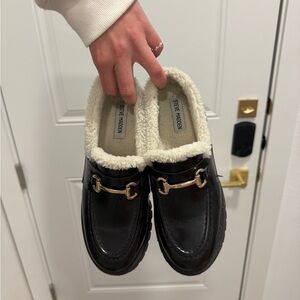 Steve Madden Black Loafers with fur liner